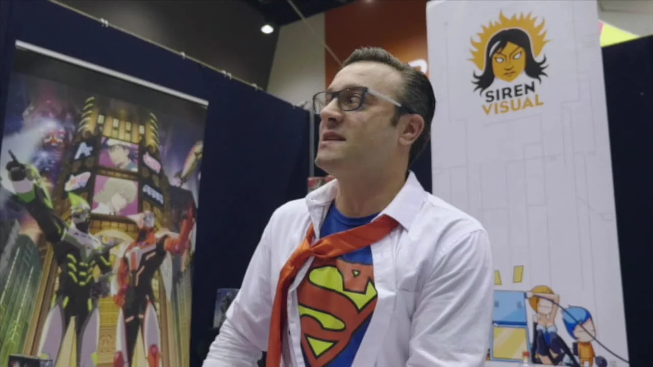 Детектив с пучком на голове