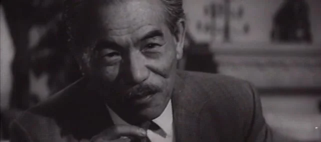 Большая белая башня