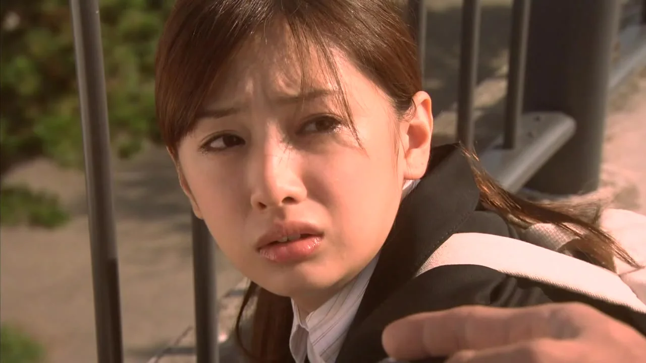 Девочка-уборщица