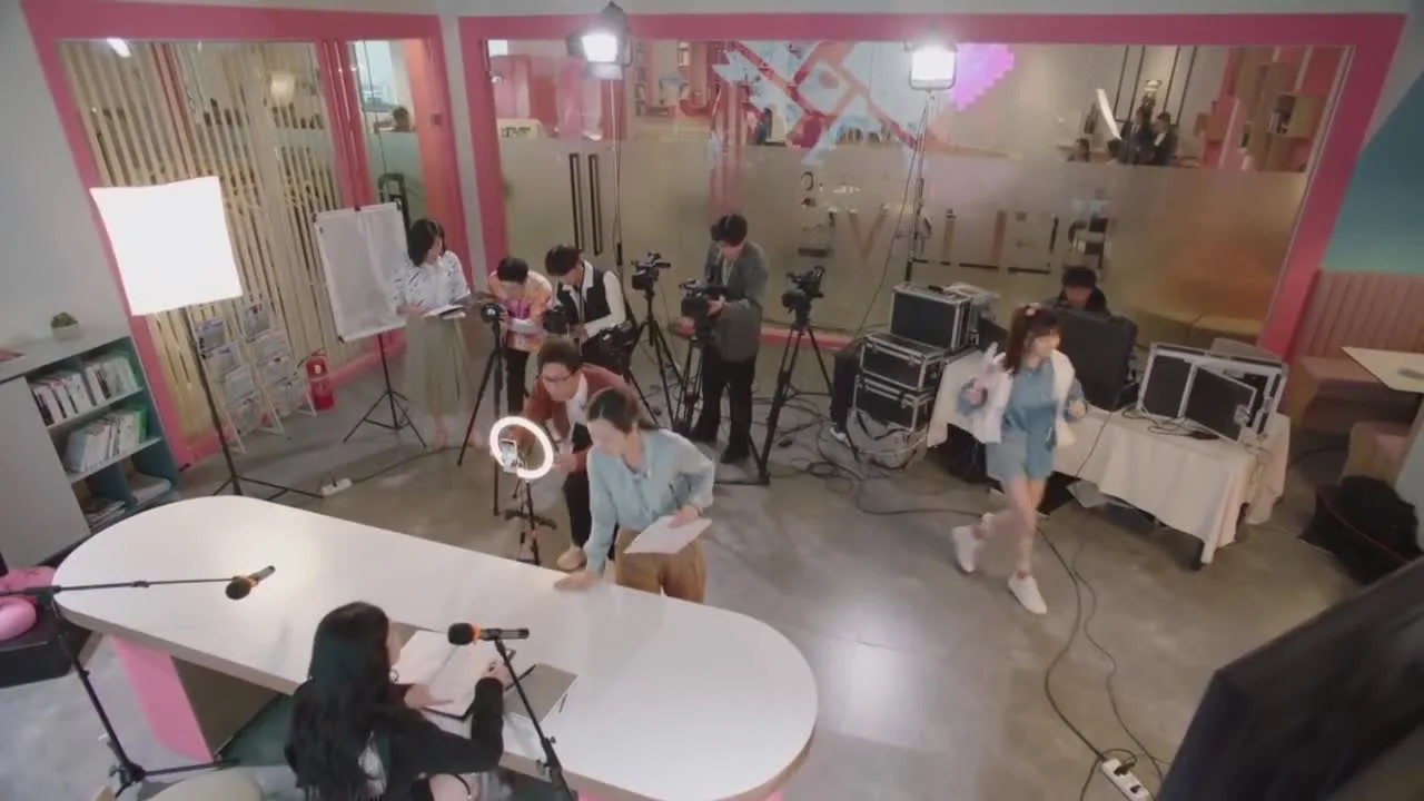 Почему женщины влюбляются