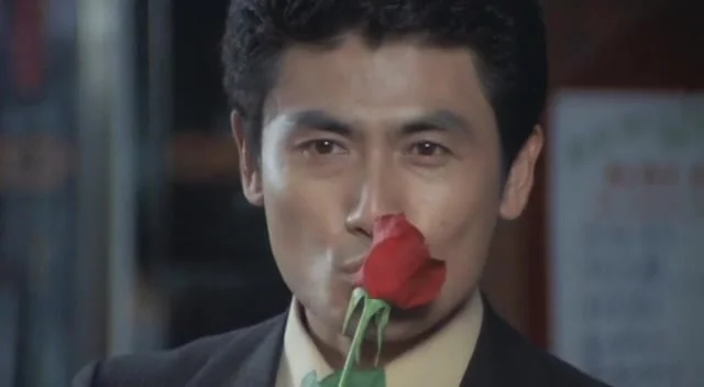 Женщина с пирсингом