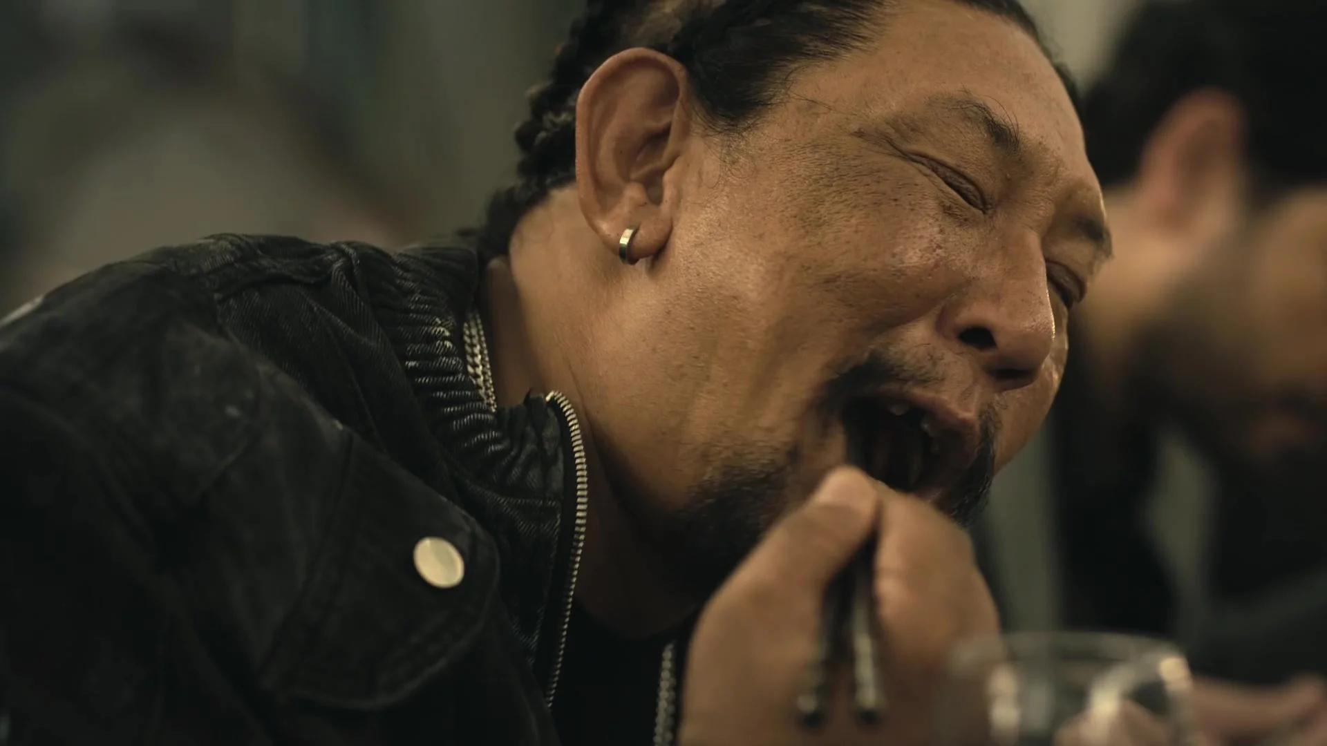 Кулаки против зомби