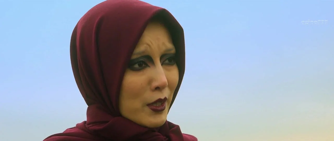 Девушка с камелиями