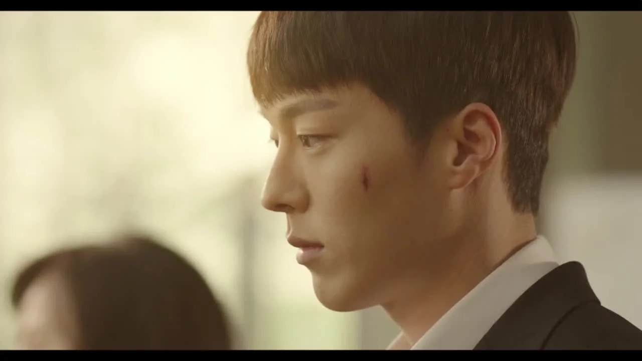 Подойди и обними меня