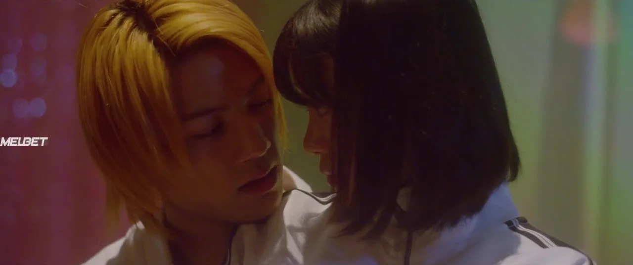 Уловки страсти: Девушка встречает парня