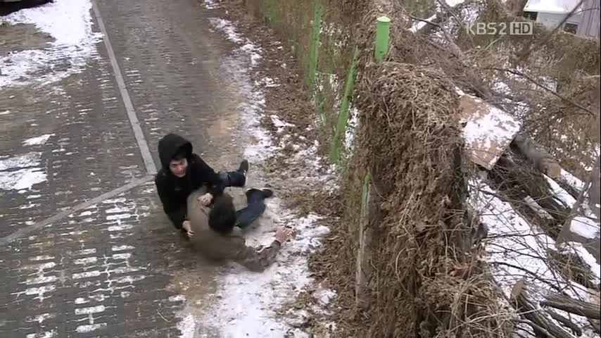 Поющие в терновнике