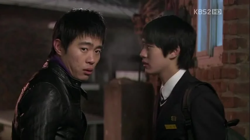 Поющие в терновнике