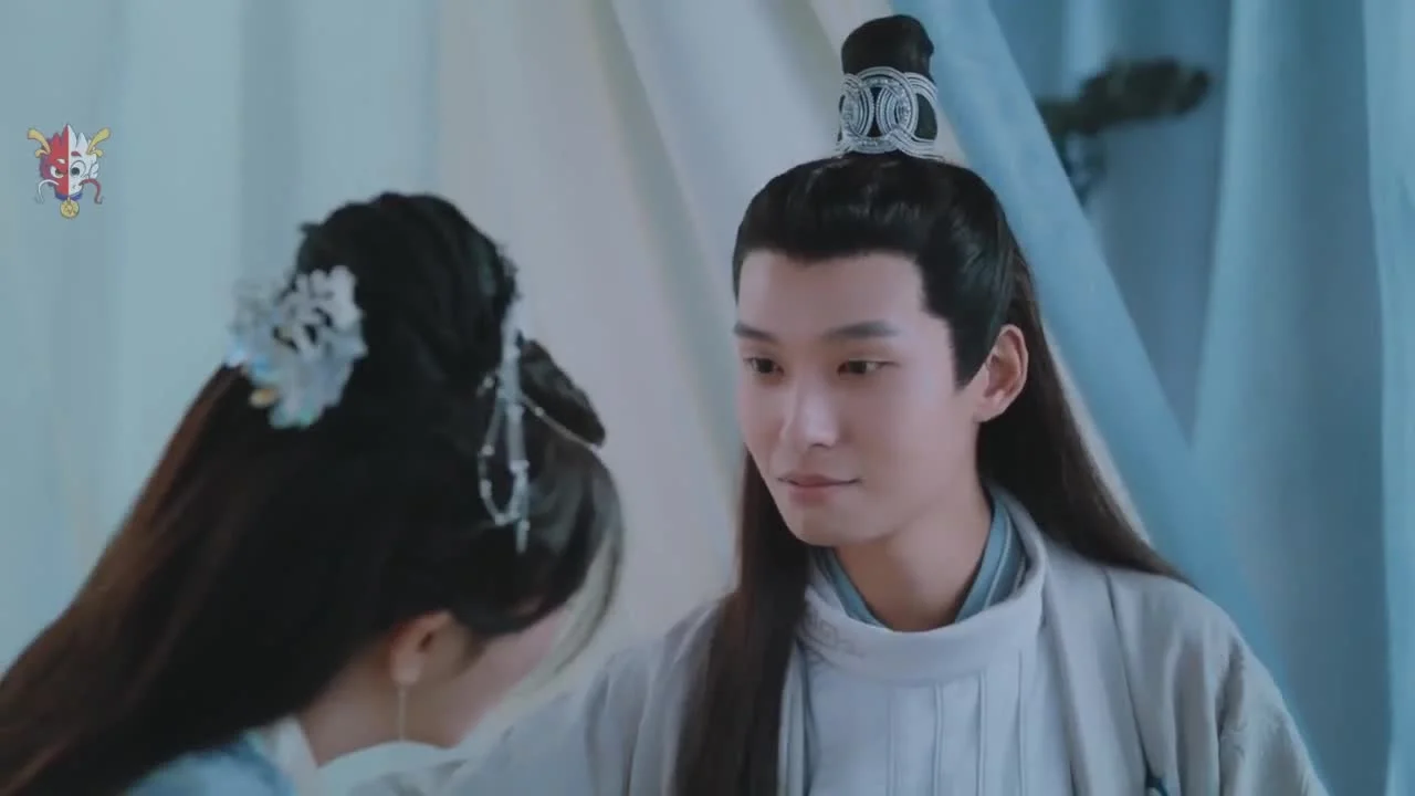 Император каждый день желает свергнуть императрицу