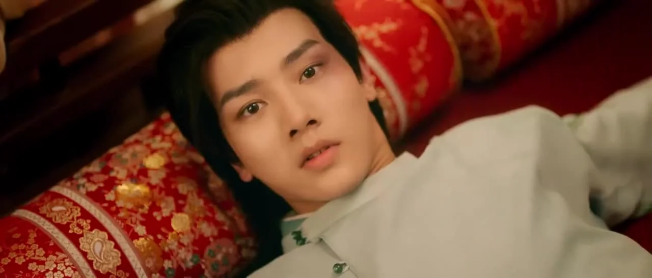 Встречаю тебя каждую ночь, но не знаю