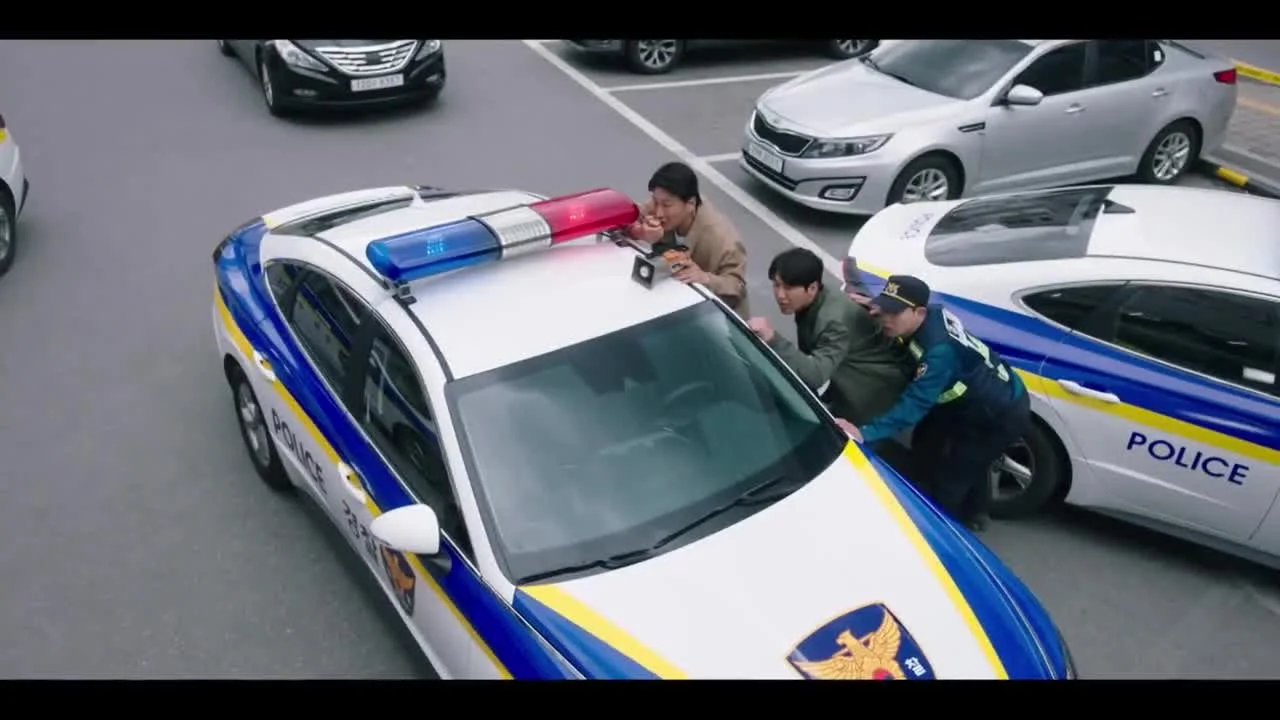 Детективный салон