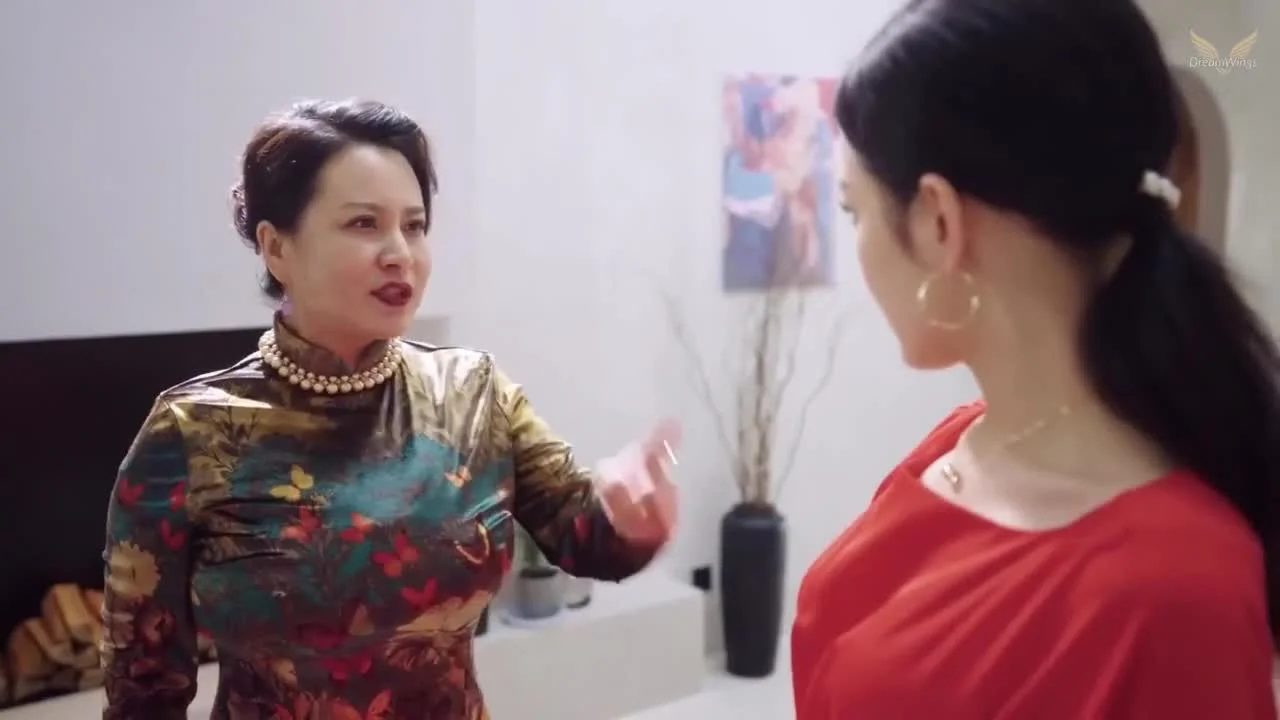 Как выжить в VR-пародии на маньхуа о безмозглом властном гендиректоре