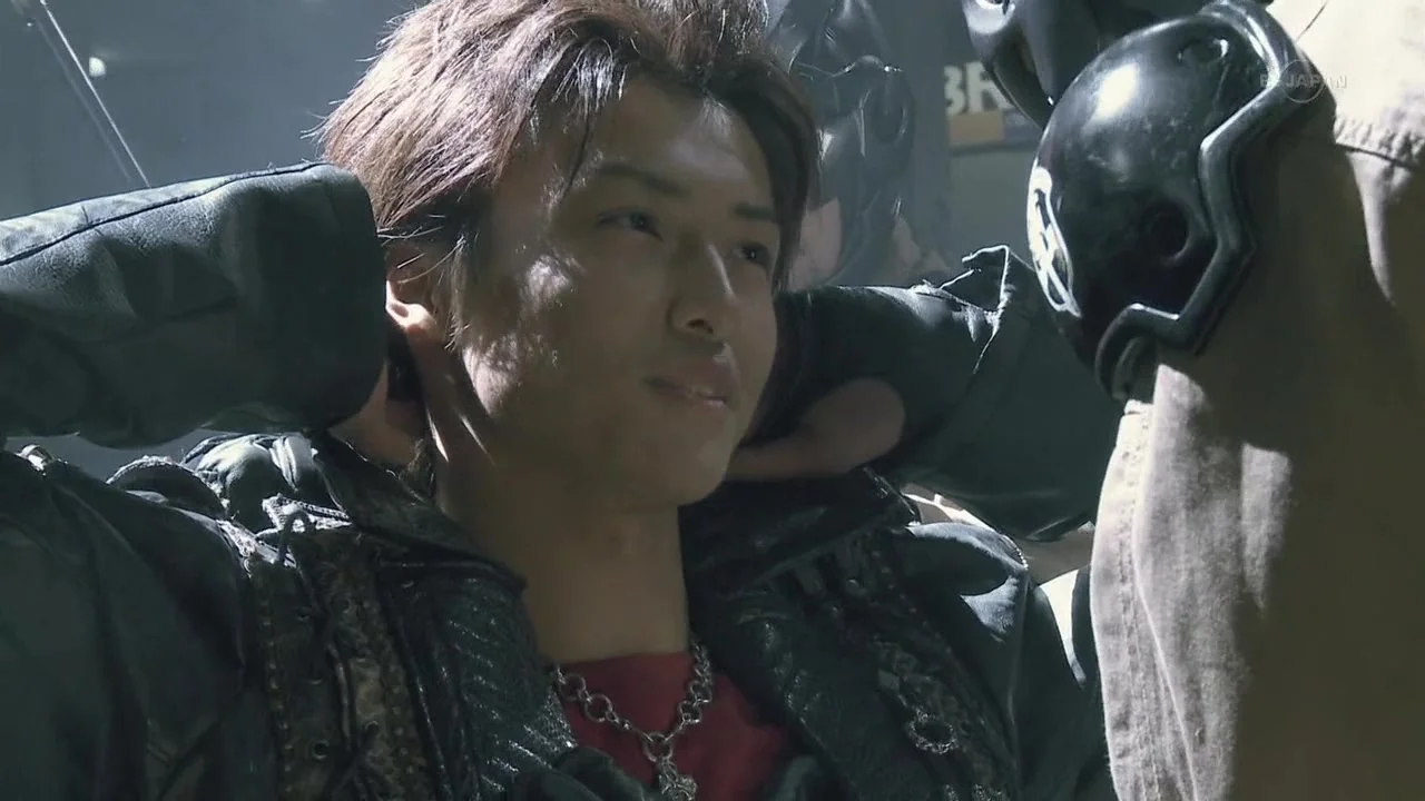 Гаро: Сияющий во тьме